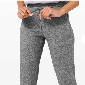 LULULEMON ENGINEERED WARMTH JOGGER 4 merino wool